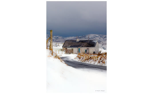Fiachra Mangan Photography - Snowy Cottage, Kinnakillew